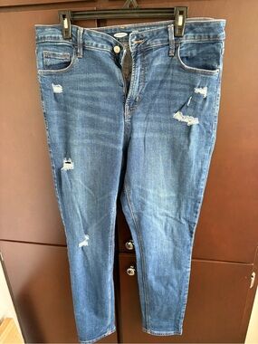EUC Old Navy women’s rockstar super skinny high-rise jeans size 16